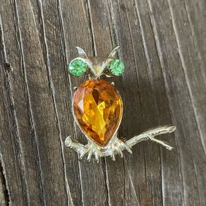 Dodds vintage rhinestone Owl brooch